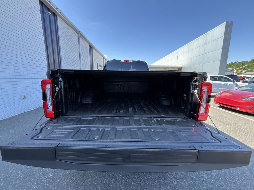 2026 Ford F-350SD Platinum DRW