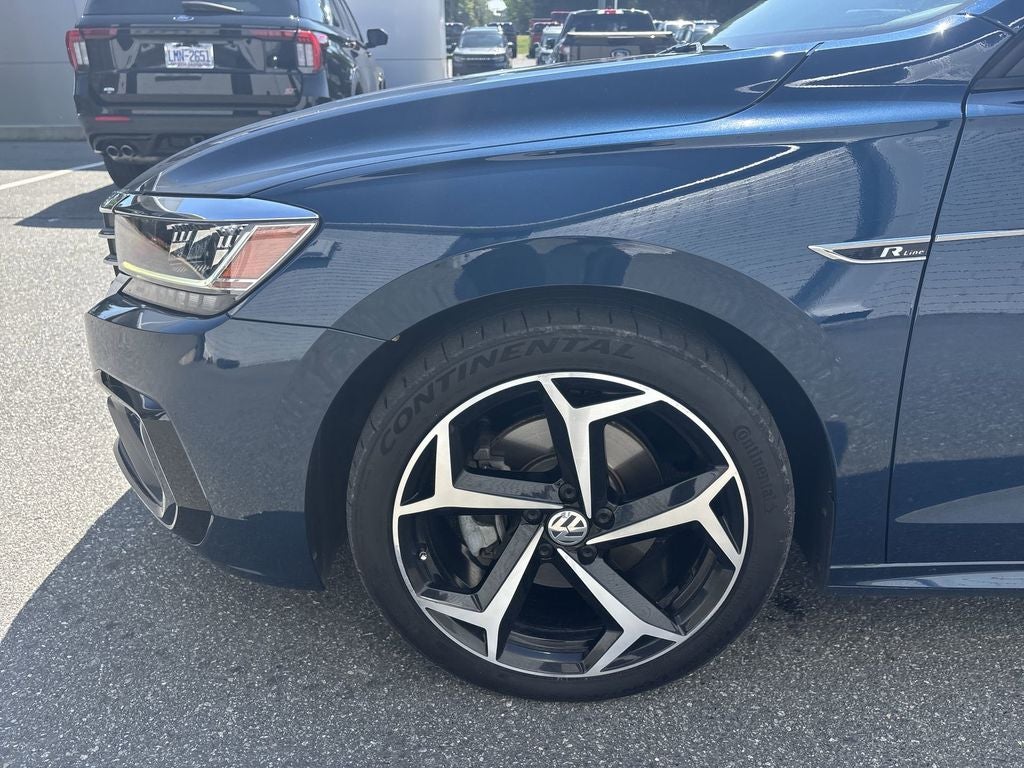 2021 Volkswagen Passat 2.0T R-Line