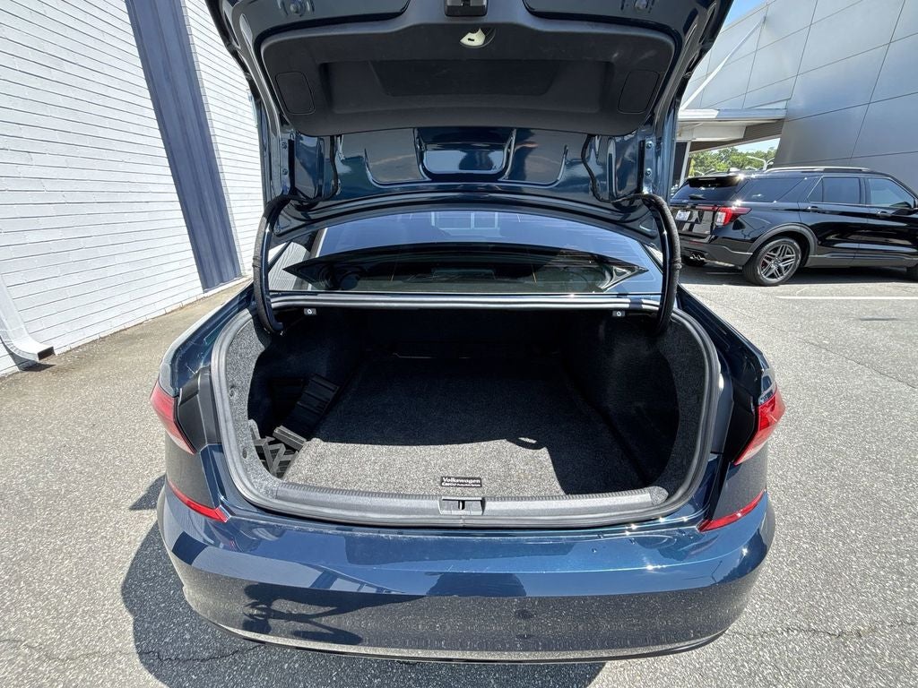 2021 Volkswagen Passat 2.0T R-Line