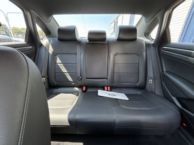 2021 Volkswagen Passat 2.0T R-Line