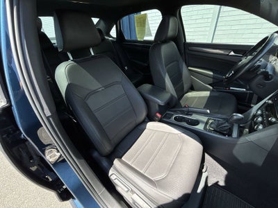 2021 Volkswagen Passat 2.0T R-Line