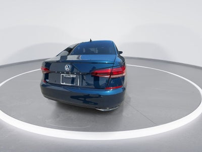 2021 Volkswagen Passat 2.0T R-Line