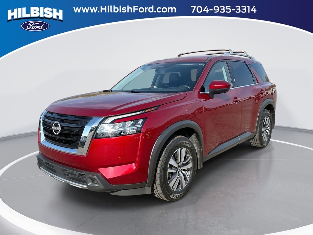 2024 Nissan Pathfinder SL