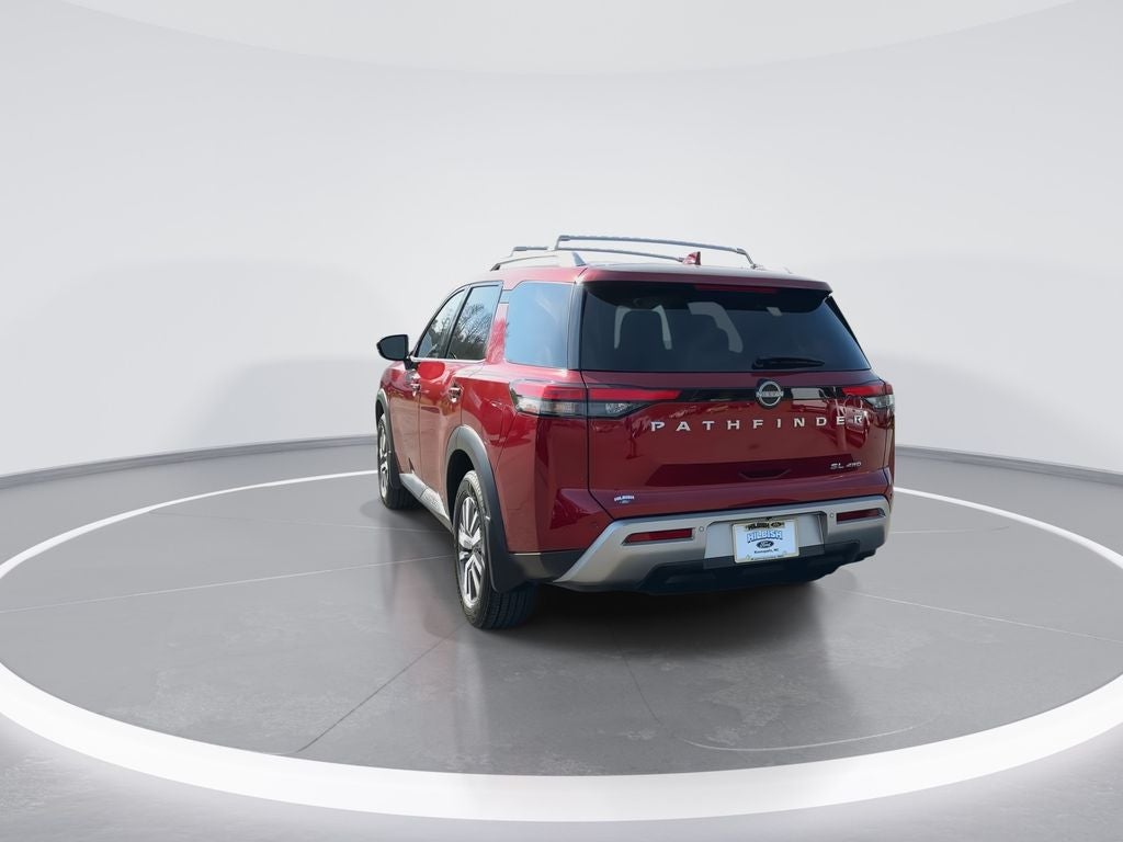 2024 Nissan Pathfinder SL