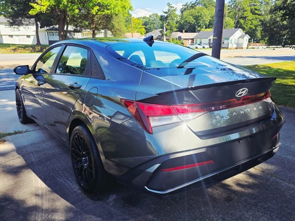 2025 Hyundai Elantra SEL Sport