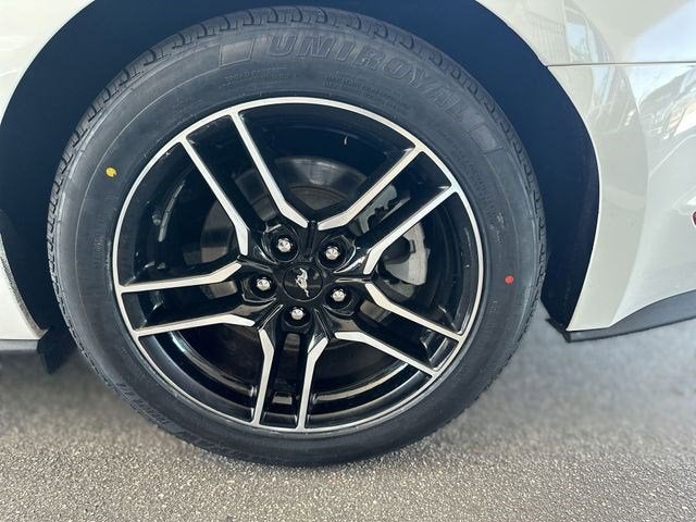 2023 Ford MUSTANG Premium