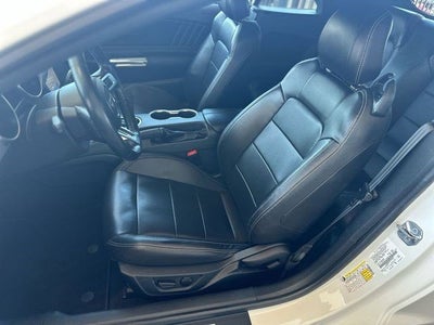 2023 Ford MUSTANG Premium