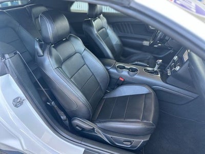 2023 Ford MUSTANG Premium