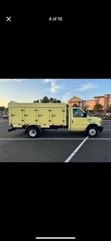 2022 Ford E450 Base