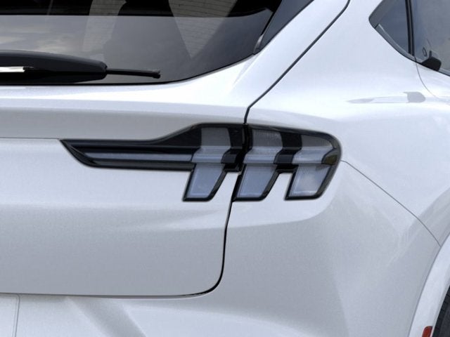 2026 Ford MUSTANG MACHE Premium
