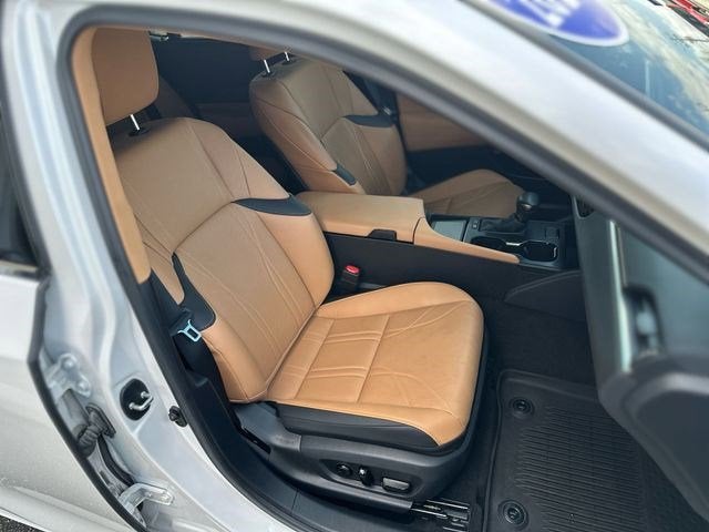 2024 Lexus ES300H 300h Ultra Luxury