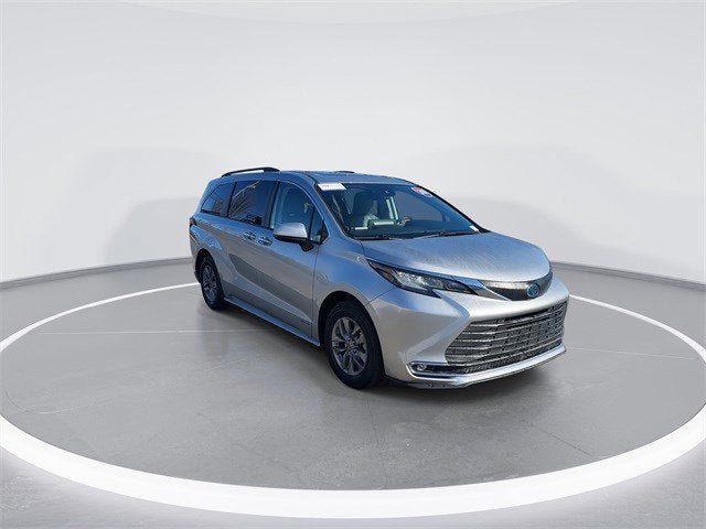 2021 Toyota SIENNA HV XL