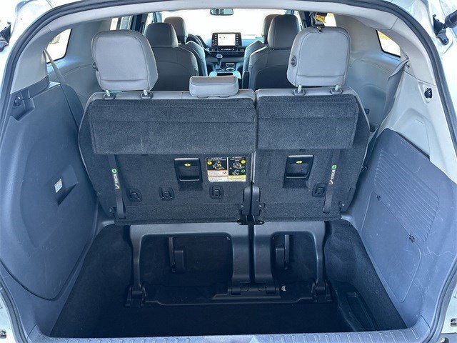 2021 Toyota SIENNA HV XL