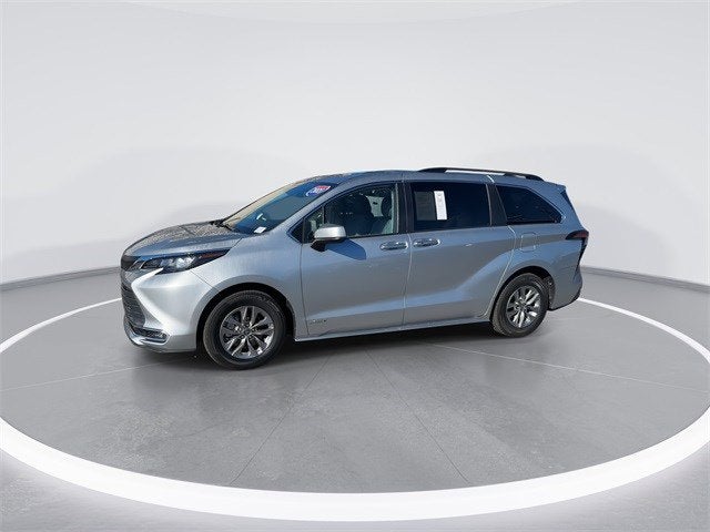 2021 Toyota SIENNA HV XL