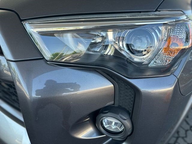 2023 Toyota 4 RUNNER Premium