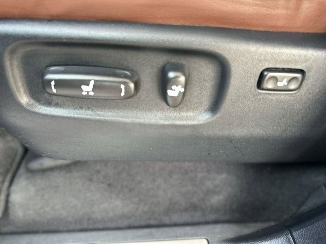 2017 Toyota LAND CRUISER Base