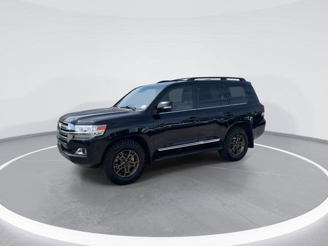 2017 Toyota LAND CRUISER Base