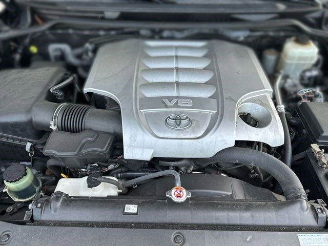 2017 Toyota LAND CRUISER Base