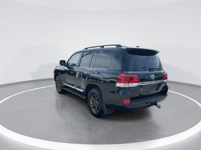 2017 Toyota LAND CRUISER Base
