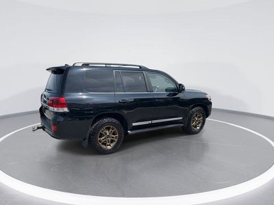 2017 Toyota LAND CRUISER Base