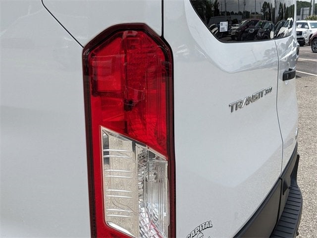 2022 Ford Transit Passenger Wagon XLT