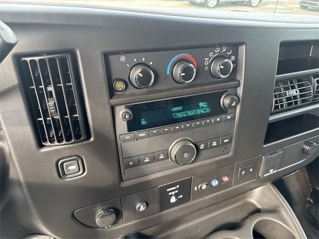 2024 Chevrolet Express Passenger LT