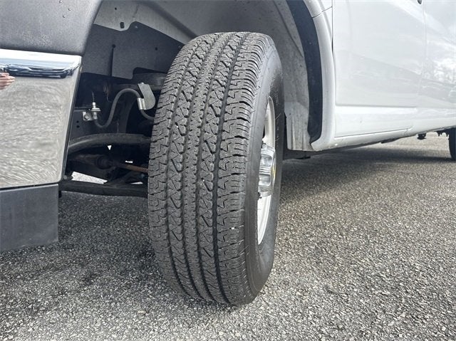 2024 Chevrolet Express Passenger LT