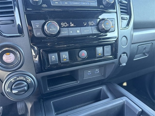 2024 Nissan Titan PRO-4X