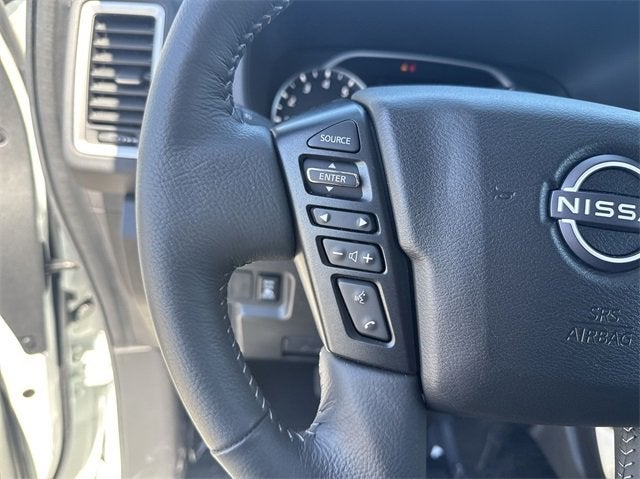 2024 Nissan Frontier SL