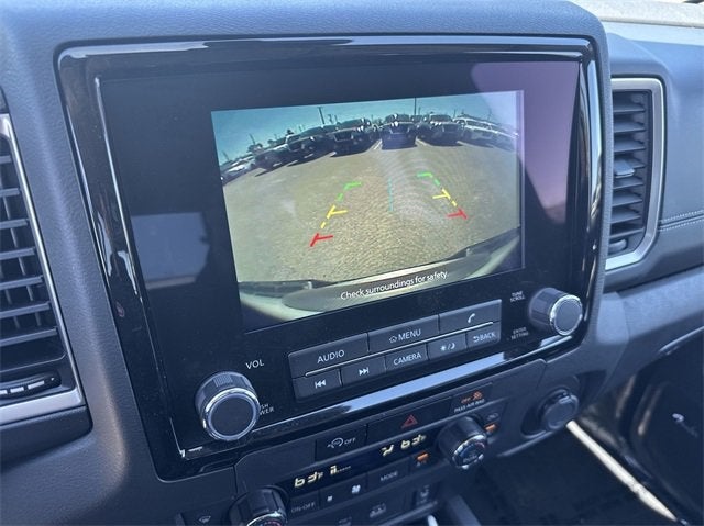 2024 Nissan Frontier SL