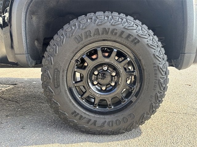 2023 GMC Sierra 1500 AT4X