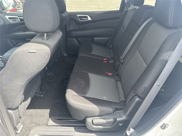 2018 Nissan Pathfinder S