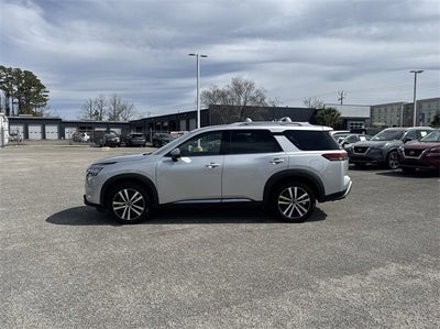 2024 Nissan Pathfinder Platinum