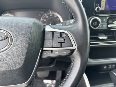 2024 Toyota Highlander LE