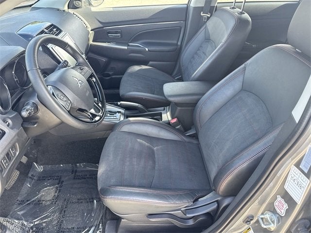 2023 Mitsubishi Outlander Sport Base