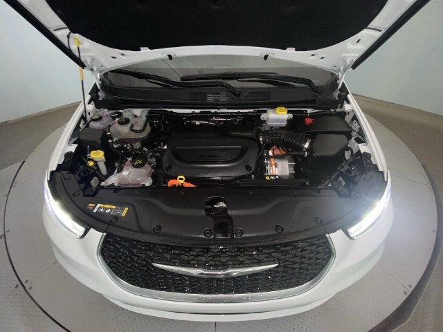 2024 Chrysler Pacifica Hybrid Pinnacle