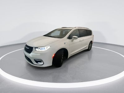 2024 Chrysler Pacifica Hybrid Pinnacle