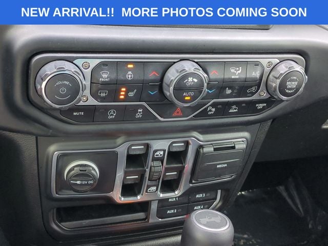 2022 Jeep Wrangler Unlimited Sahara Altitude 4x4