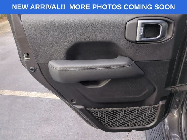 2022 Jeep Wrangler Unlimited Sahara Altitude 4x4