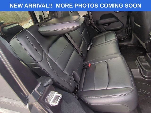 2022 Jeep Wrangler Unlimited Sahara Altitude 4x4