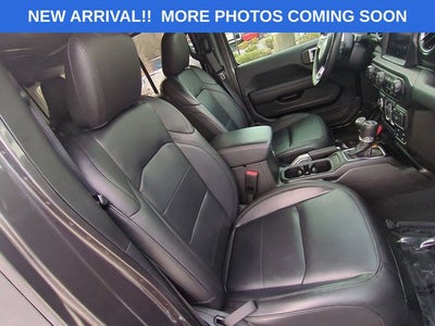 2022 Jeep Wrangler Unlimited Sahara Altitude 4x4