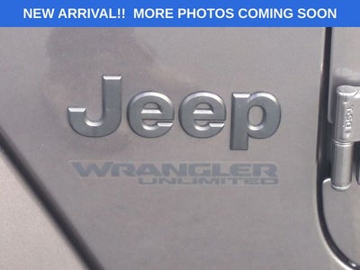 2022 Jeep Wrangler Unlimited Sahara Altitude 4x4