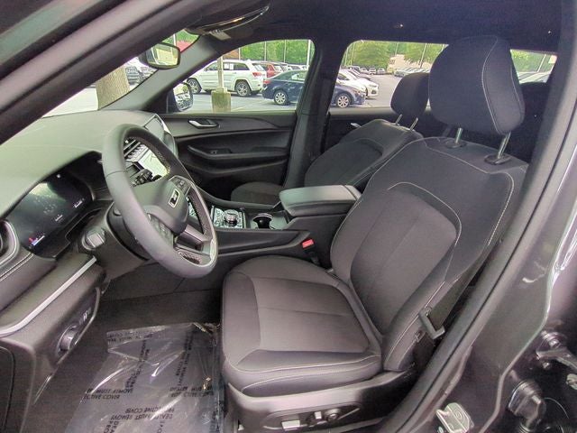 2024 Jeep Grand Cherokee L Laredo 4x2