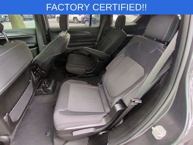 2024 Jeep Grand Cherokee L Laredo 4x2