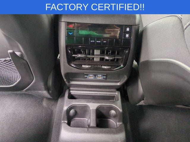 2024 Jeep Grand Cherokee L Laredo 4x2