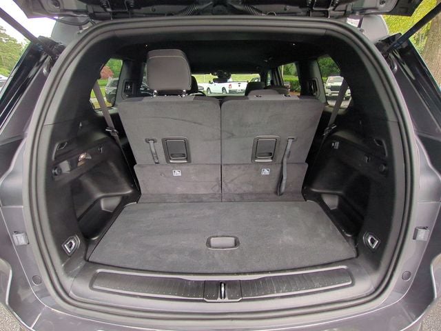 2024 Jeep Grand Cherokee L Laredo 4x2