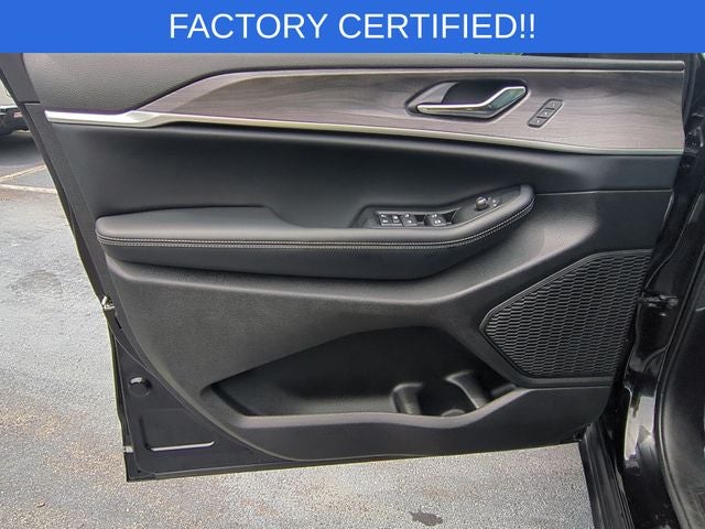 2025 Jeep Grand Cherokee L Limited 4x2