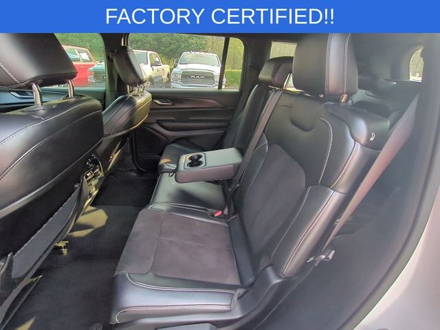 2024 Jeep Grand Cherokee L Altitude 4x4