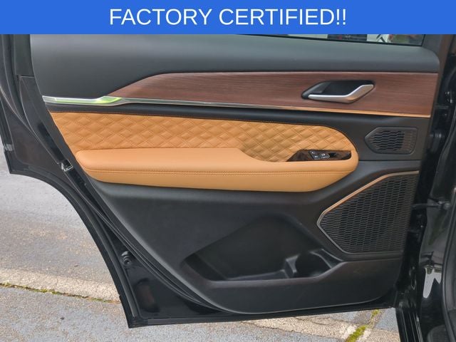 2025 Jeep Grand Cherokee L Summit 4x4