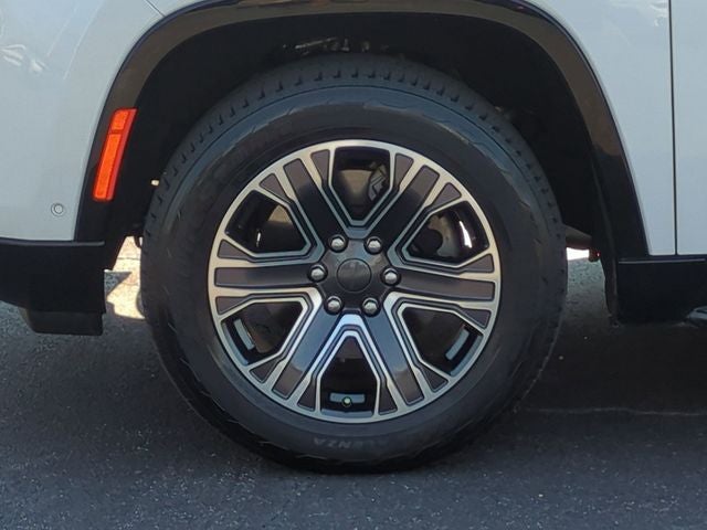 2023 Jeep Wagoneer -